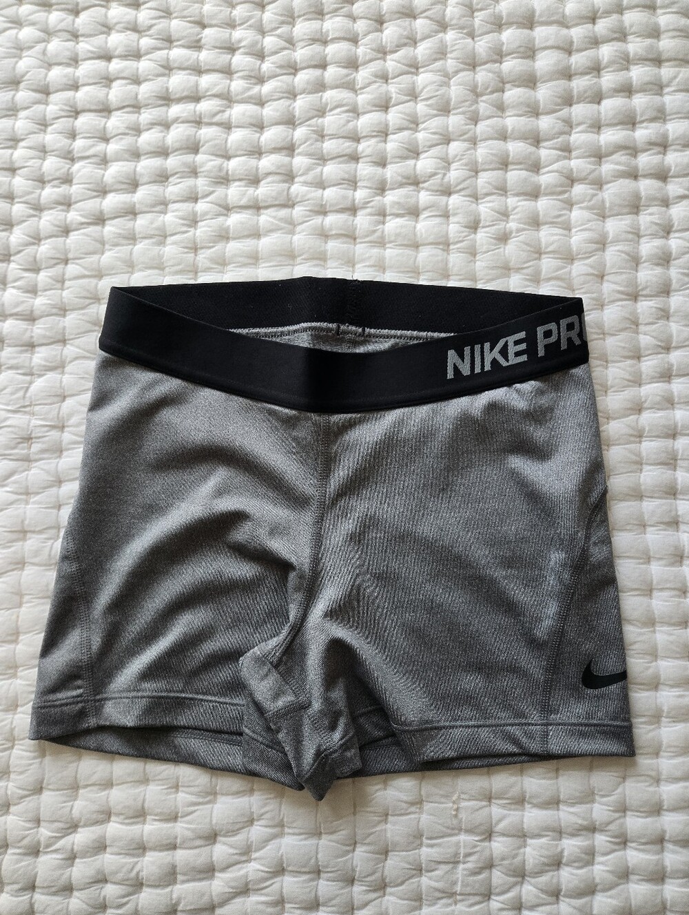 Nike Gray & Black 3" Compression Shorts Size Medium